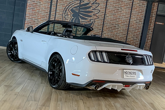 mustang-gt-cab