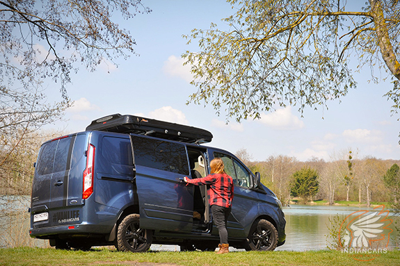 ford-transit-custom-van-offroad